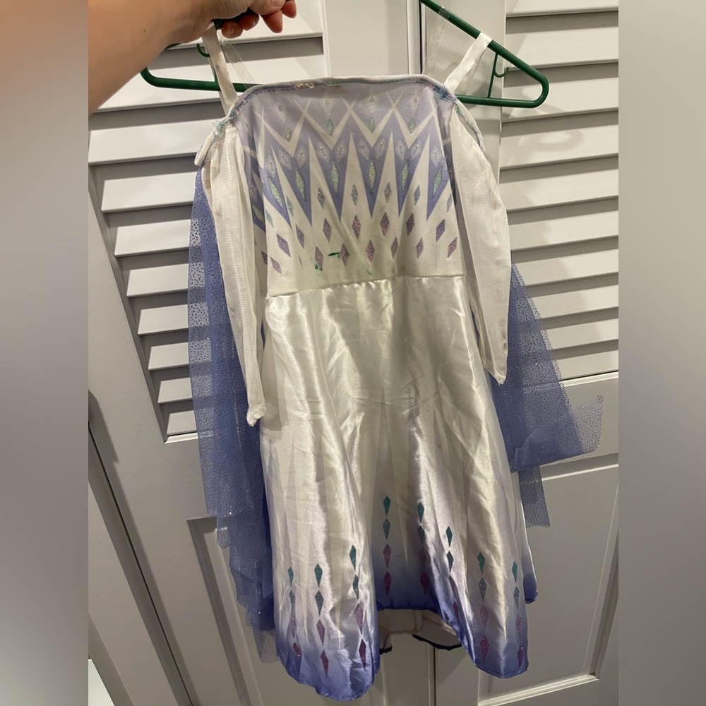 Disney Frozen 2 Queen Elsa costume size 7